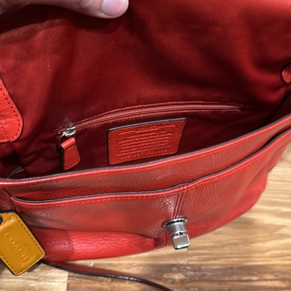 Coach red crossbody purse womens girls bag leather - Picture 3 of 4